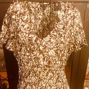 - - East 5th Short Sleeve Ruffles Blouse (Lrg)